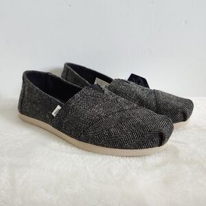 Toms Black Silver Metallic Herringbone Alpargata Size 5 NWT